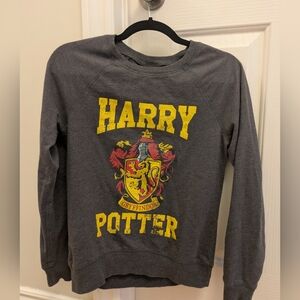 🦋5/25$ Warner Bros. Kids Gray Harry Potter Gryffindor Crest Sweatshirt